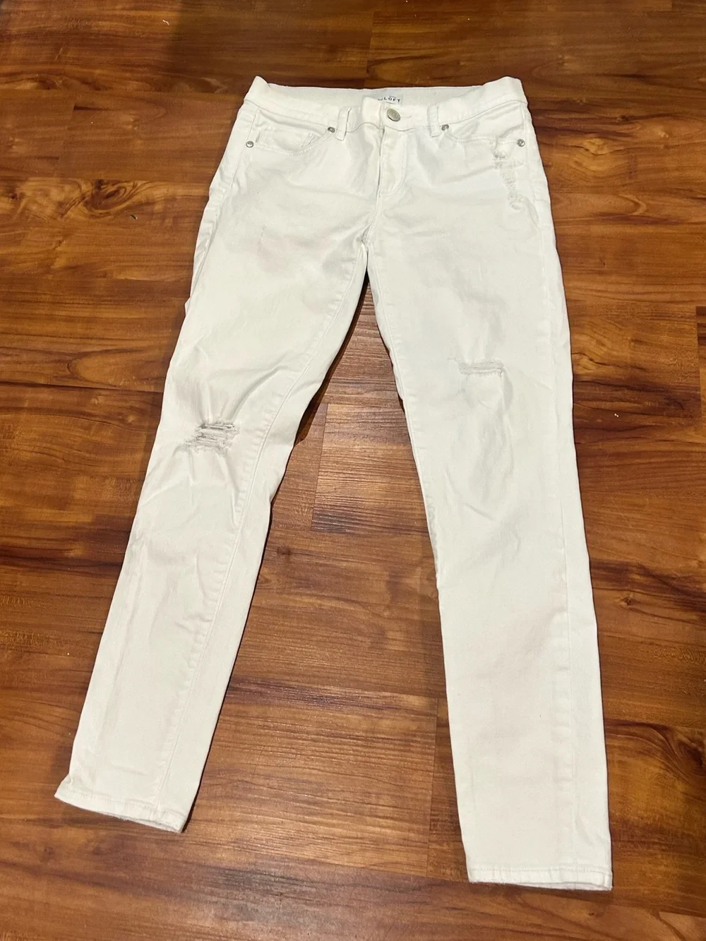 White Jeans Loft Modern Skinny with Ripped detailing